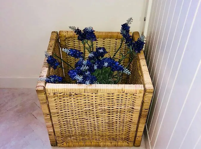 The L Place By Right Place